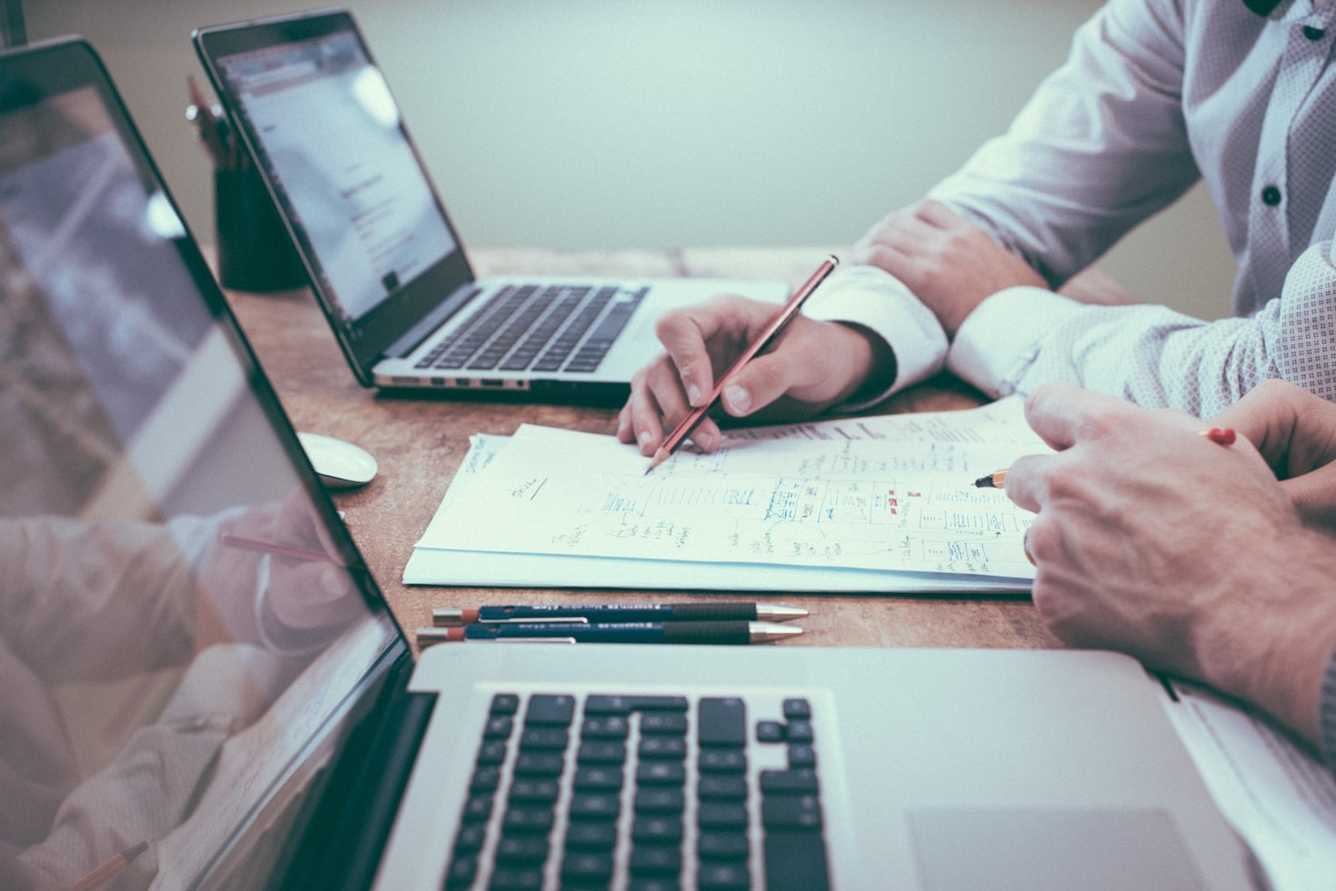 How Anonymous Reviews Are Changing Hiring Practices